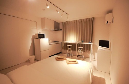 Nishi-Shinjuku Apartment | LA402 東京・新宿の新しく快適なお部屋。都内観光名所へのアクセスもしやすくとても便利です。