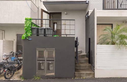 Yoyogi Apartment | Yoyogi Ivy Full | 2BR Unit with King Sized Bed