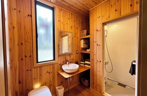 Akiruno House | TATEYA VACATION 60/ Cozy quiet Condo by the creek