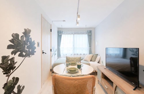 Bunkyo Apartment | RIZOTIA HAKUSAN by Tranova