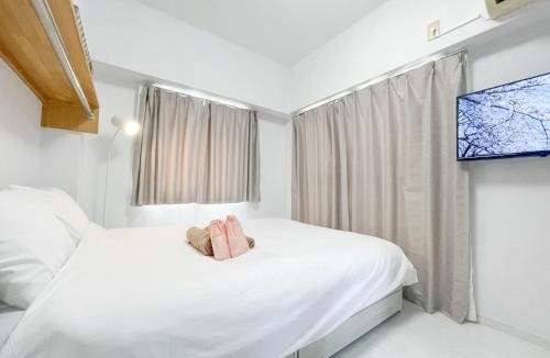 Kameari Apartment | Kameari 811 - 8F Newly Renovated Corner Room High Floor Near Station Mall Disney Access