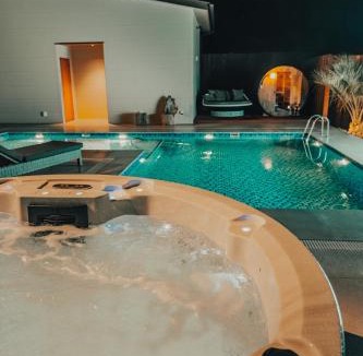 Kujukuri Villa | 8月新築OPEN,ビーチ徒歩2分,都心から60分の楽園,温水プール,巨大モニター,-THE Ocean's Villa 九十九里-