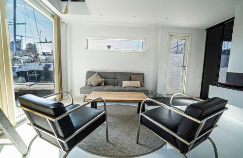 Lundby Boat Rental | Unique Houseboat Heart of Gothenburg, Rooftop Deck