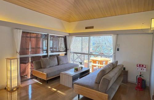 Nasu Apartment | 木漏れ日と湯の香りに包まれて 露天風呂付き和モダン貸切ヴィラ