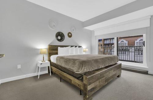 Penn Quarter Apartment | 1BR Fully Furnished Apartment near National Museum