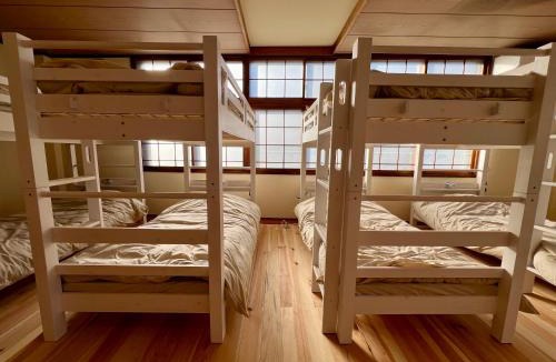 Ina Hostel | ヨゴダステイアンドリトリート Yogoda Stay & Retreat