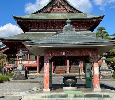 Kofu House | 天然温泉付 一棟貸し最大12名 近隣施設事前予約で バーベキュー 花火 和羽灯屋 ナウヒヤ