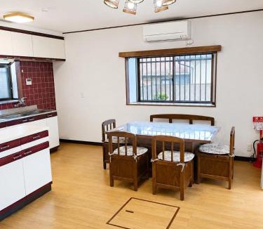 Hitachinaka Apartment | ゲストハウスなかみなみ Guest House Nakaminami Entire House for 8 guest near Hitachi Seaside Park and Nakaminato Fish Market with 4 Parking