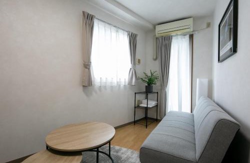 Naka Ward Apartment | trive osu akamon 303 名古屋大須商店街の中にあるミニマム宿泊施設
