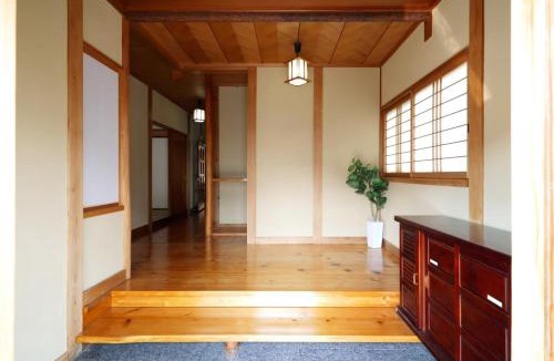 Nagoya Apartment | Authentic Traditional Japanese House Sleeps 16 Free Parking Near Ghibli Park
