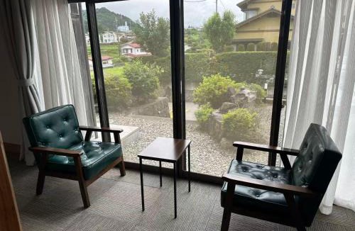Nishikatsura House | 富士山を眺められる宿 ゲストハウス花水木