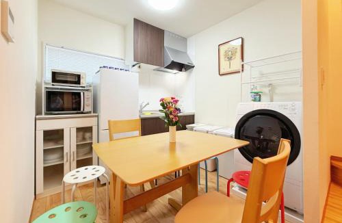 Umezato Villa | Entire home& M03 10 min to Shinjuku & 1 min walk to subway station & 3 bedrooms & max 9 people
