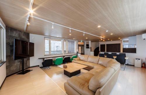Hariusu Apartment | eisho base 北海道小樽市の自然に囲まれた開放感のある一軒家