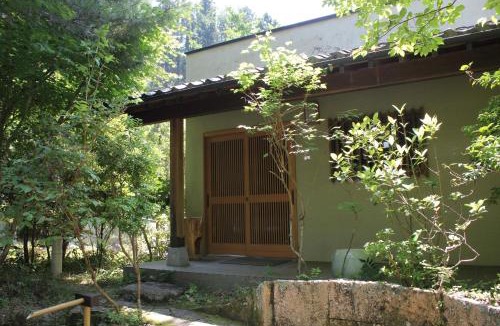 Minobu Hotel | 宿坊 窪之坊 Temple Lodging