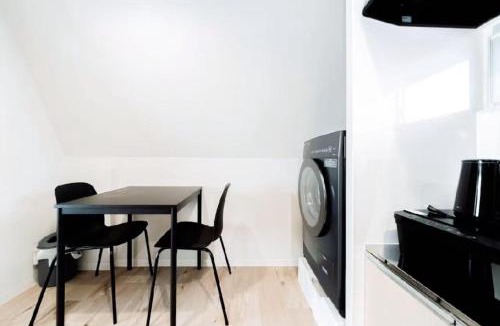 Horikiri Apartment | Alice JueQie 1minute walk to Horikiri Station ,Super convenient transportation ,Direct access to Narita Airport , Drugstore, convenience store, and shopping center downstairs