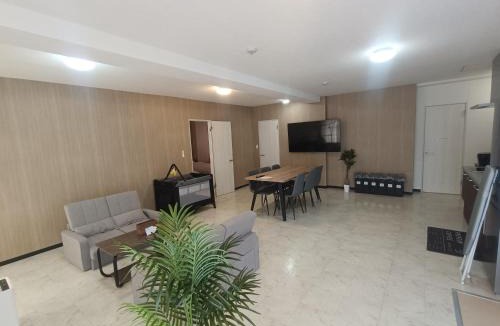 Kamiina-gun Apartment | -Ina Stay Central Hotel-8名宿泊可 伊那市駅徒歩5分 駐車場無料 a sleep8-a 5minute walk from the station-Free parking