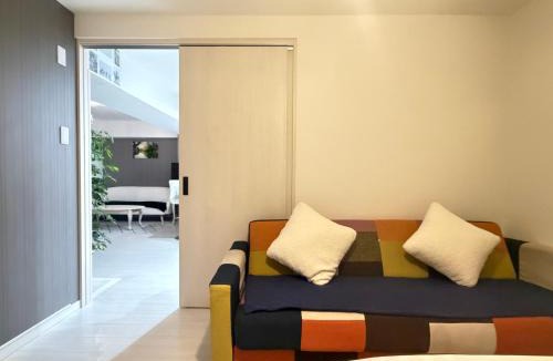 Higashigotanda Apartment | 蘭園 Village Gotanda 屋上ガーデンテラス付き