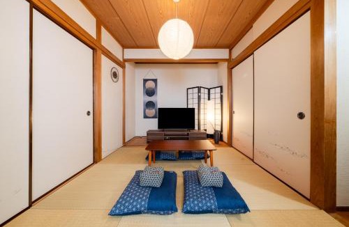 Higashiyotsugi Apartment | SKY Building 201 - Easy Airport Access & Comfortable Stay