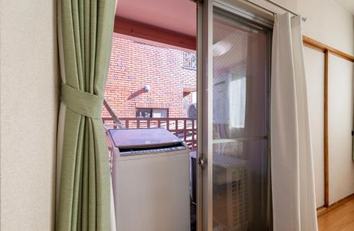 Sasazuka Apartment | 東真ビル3f