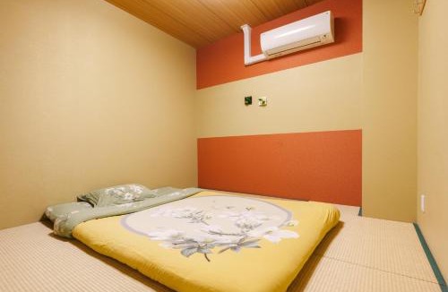 Namba Apartment | 青葉邸 Just a short walk 心斎橋 Glico Sign 1min 道頓堀30-second 黒門市場 難波駅 Dotonbori Guesthouse 兰の阁