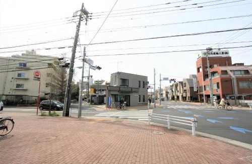 Mitaka House | Artist's Studio