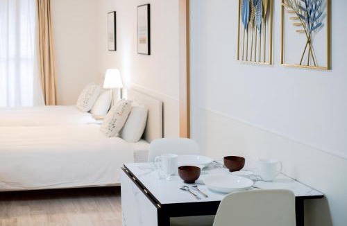 Karasumaoike House | GuestHouse MIYABI