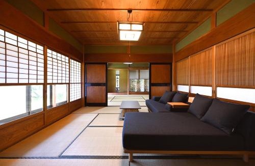 Tarui Apartment | Oyakata Sekigahara, near the Tokugawa Ieyasu Battle of Sekigahara and Nakasendo, 8LDK, 1 building for rent