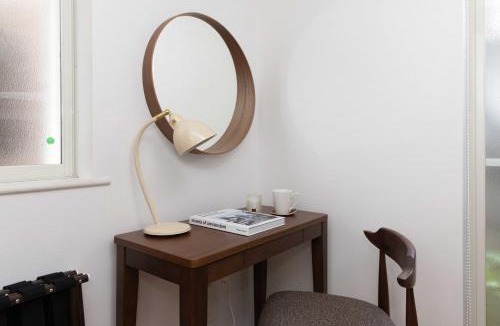 Sangenjaya Apartment | Entire Sangenjaya Home, 2 stops to Shibuya, Good access to Shinjuku, Direct Access to Harajuku, 8 minutes by bus T61 to Kitazawa 下北沢, Lani's Place at Sangenjaya