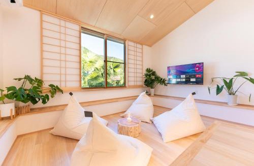 Yumoto Apartment | HAKO REIRO 箱・玲瓏