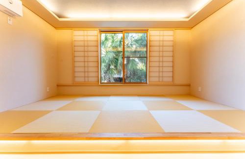 Yumoto Apartment | HAKO REIRO 箱・玲瓏