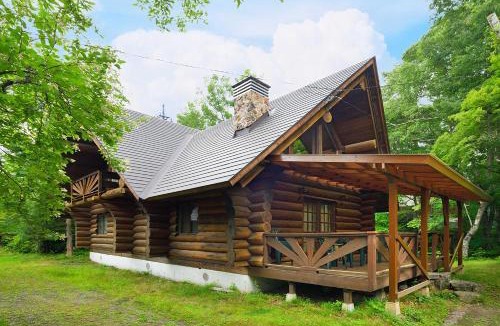 Tsumagoi Cabin | Rental Log UrubeVillage