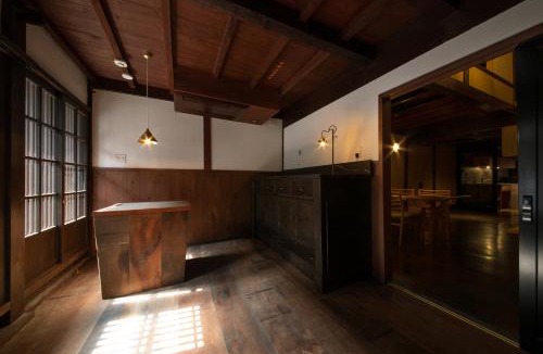 Kanayamachi House | 民家ホテル「金ノ三寸」(かねのさんずん）