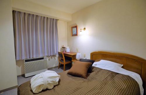 Hanamigawa Hotel | Famy Inn Makuhari