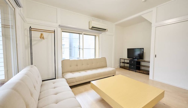 Minami-Shinagawa House by Tranova