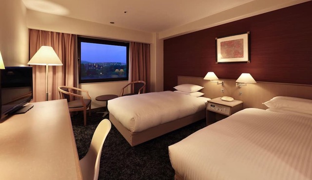 MINAMISENRI Crystal Hotel