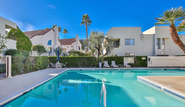 Updated Ideal Desert Getaway | Steps from Shops & Dining | Community Pool & Spa | Modern Amenities in Palm Desert