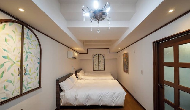 Room 105/Narita Chiba