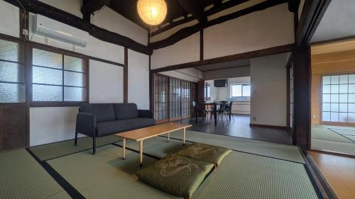 Traditional home over 150 years old, private standalone house, private rural experience Nakagawara Residence, Pongee