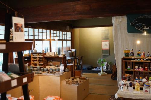 Masukichi -hostel,cafe,souvenir,guide-