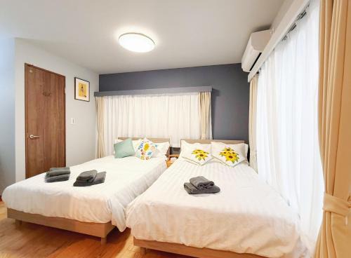 Entire home& M03 10 min to Shinjuku & 1 min walk to subway station & 3 bedrooms & max 9 people