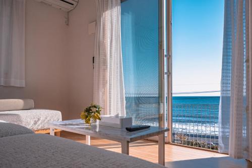 波音ハウス湯河原ー心地よい波Waveの音に包まれる癒しの別荘BBQ可