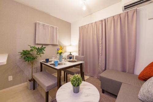 6 min to Nagoya Brand-new building Sleeps 5
