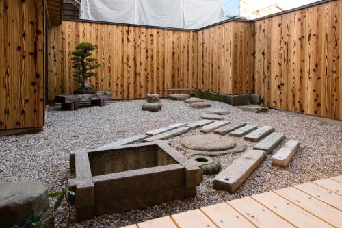 Tsumesyo Mikuni